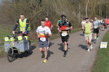 Lars_Kegler_Bienwald-Marathon_Kandel_2026_small Lars_Kegler_Bienwald-Marathon_Kandel_2026_small